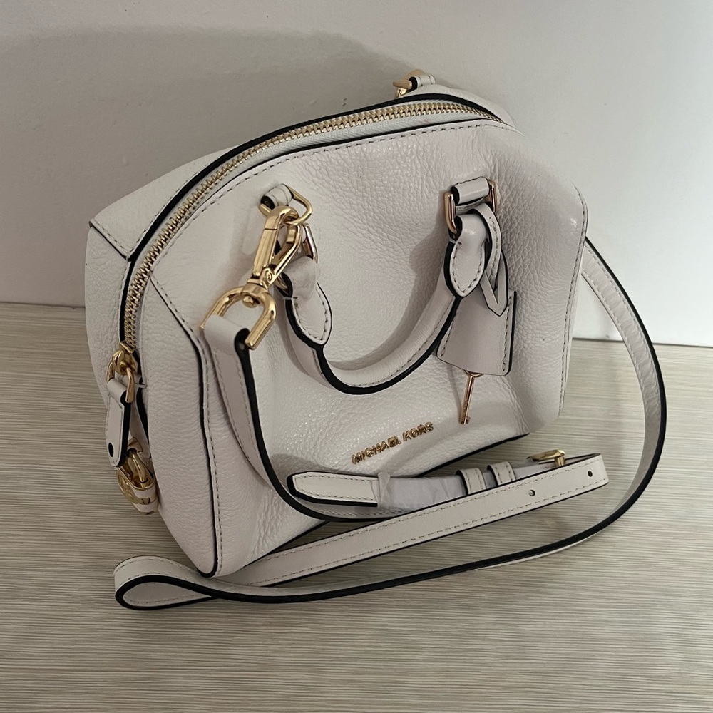 Micheal Kors White Crossbody Purse